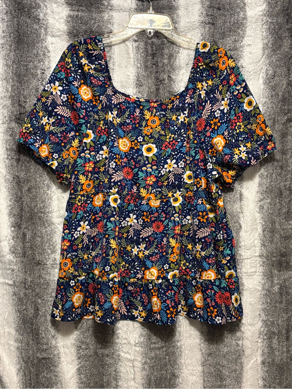 BloomChic Floral Square-Neck Puff Sleeve Top size 1X (14-16)